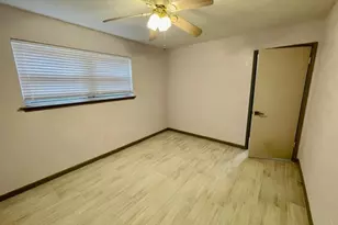 710 Voyager Dr, Houston, TX 77062 - Photo 24