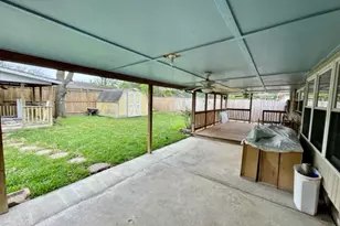 710 Voyager Dr, Houston, TX 77062 - Photo 34