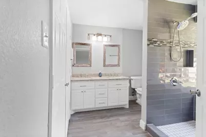 11710 Seawood Drive, Houston, TX 77089 - Photo 12