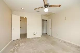 7499 Brompton St, Houston, TX 77025 - Photo 28