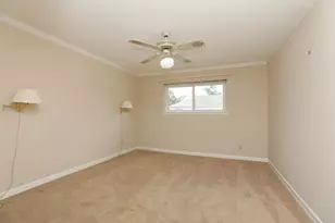 7499 Brompton St, Houston, TX 77025 - Photo 34