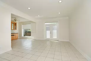 7499 Brompton St, Houston, TX 77025 - Photo 10