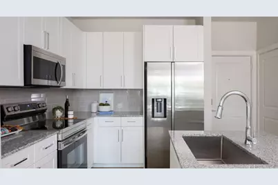 19101 Town Ridge Lane #2201, Webster, TX 77598 - Photo 4