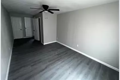 5401 Doolittle Boulevard, Houston, TX 77033 - Photo 10
