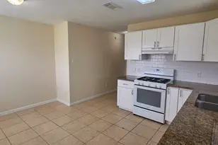 7111 Brody Ln, Houston, TX 77083 - Photo 4