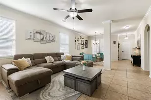 3031 Hawthorne Glen Ln, Dickinson, TX 77539 - Photo 6