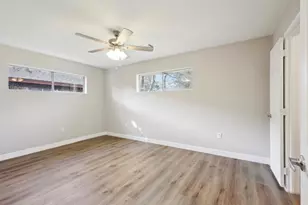 8670 Newfield Ln, Beaumont, TX 77707 - Photo 16