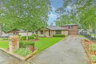 252 Springs Edge Dr, Conroe, TX 77356 - Photo 2