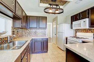 21702 N Tangle Creek Ln, Spring, TX 77388 - Photo 6