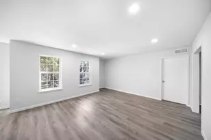 353 N Post Oak Ln, Houston, TX 77024 - Photo 6