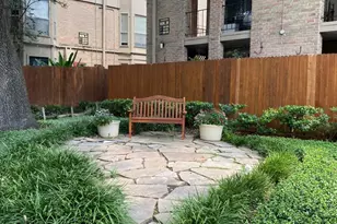 4649 Wild Indigo St, Houston, TX 77027 - Photo 20