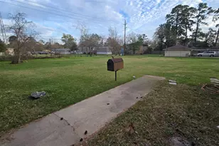 12118 Cathy Dr, Houston, TX 77065 - Photo 32