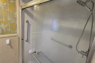 12118 Cathy Dr, Houston, TX 77065 - Photo 26