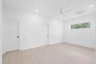 10094 Serrano Pk Dr, Houston, TX 77075 - Photo 18