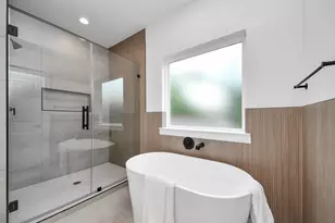 860 Rachel St, Houston, TX 77091 - Photo 32