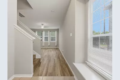 71 S Burberry Park Circle, The Woodlands, TX 77382 - Photo 6