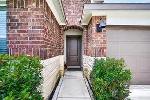 1126 Sandhill Crane Dr, Texas City, TX 77590 - Photo 2