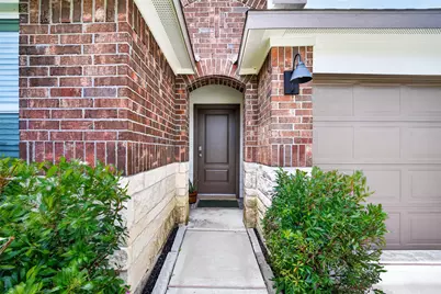 1126 Sandhill Crane Drive, Texas City, TX 77590 - Photo 2