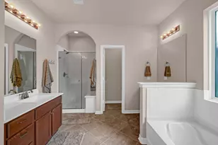 207 Timber Grv Ct, Clute, TX 77531 - Photo 14