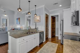 911 Tidelands Dr, Crystal Beach, TX 77650 - Photo 16