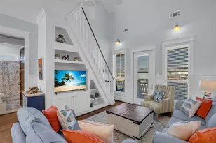 911 Tidelands Dr, Crystal Beach, TX 77650 - Photo 10