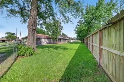 210 Woodhaven Street, Highlands, TX 77562 - Photo 44