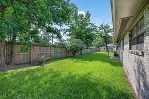 210 Woodhaven St, Highlands, TX 77562 - Photo 46
