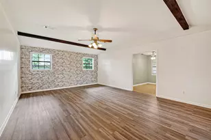 210 Woodhaven St, Highlands, TX 77562 - Photo 26