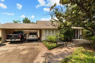 7510 W Briar Rose Dr, Houston, TX 77063 - Photo 2