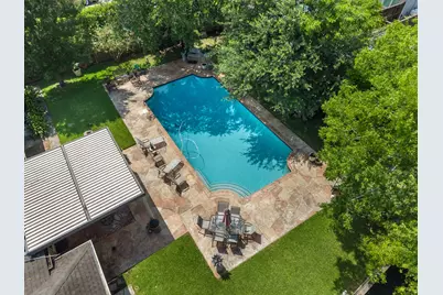 7510 W Briar Rose Drive, Houston, TX 77063 - Photo 6