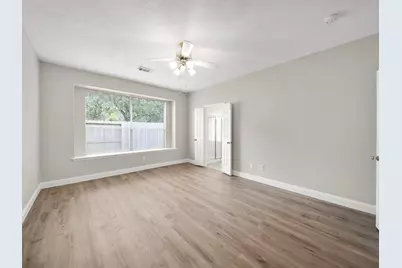4414 Casey Circle, Sugar Land, TX 77479 - Photo 8