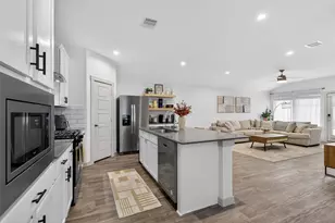 12812 Tokenhouse Ln, Houston, TX 77047 - Photo 4