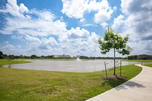 810 Aqua Vista, Richmond, TX 77469 - Photo 2