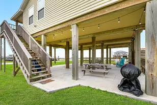 126 Nesmith Pl, Surfside Beach, TX 77541 - Photo 10