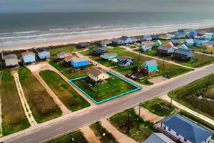 126 Nesmith Pl, Surfside Beach, TX 77541 - Photo 4