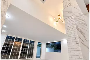 1143 Creekmont Dr, Houston, TX 77091 - Photo 8
