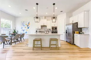 8102 Morning Melody Dr, Houston, TX 77063 - Photo 14