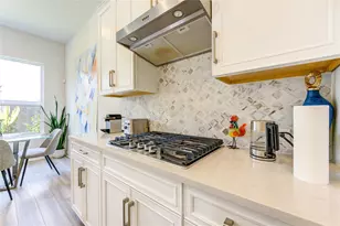 8102 Morning Melody Dr, Houston, TX 77063 - Photo 12
