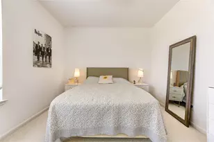 8102 Morning Melody Dr, Houston, TX 77063 - Photo 28