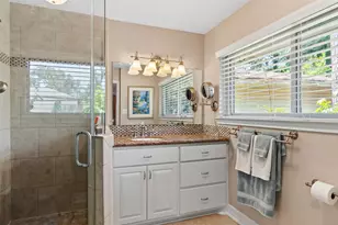 2704 Yorktown Dr, Dickinson, TX 77539 - Photo 18
