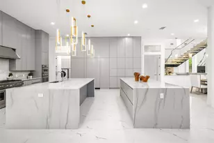 625 Piney Point Rd, Houston, TX 77024 - Photo 18