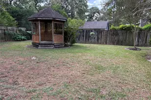 1111 Burning Tree Rd, Kingwood, TX 77339 - Photo 36