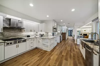 6321 Deerwood Road, Houston, TX 77057 - Photo 12
