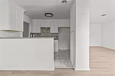 113 Highland Drive, Hitchcock, TX 77563 - Photo 6