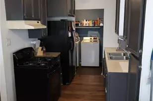 1009 Caplin St, Houston, TX 77022 - Photo 4