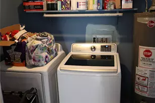 1009 Caplin St, Houston, TX 77022 - Photo 8