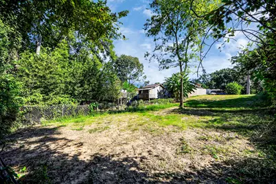 1740 Esperanza Street, Houston, TX 77023 - Photo 28