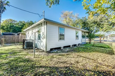 1001 9th Avenue N, Texas City, TX 77590 - Photo 24