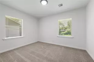 4601 W 43rd St, Houston, TX 77092 - Photo 20