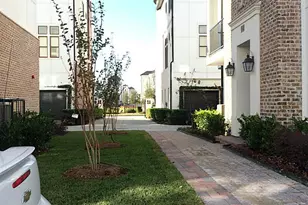 2711 Cohn Garden, Houston, TX 77007 - Photo 8